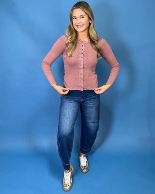 ribbed cotton fabric, functional front buttons, long sleeves, flattering stretch fit