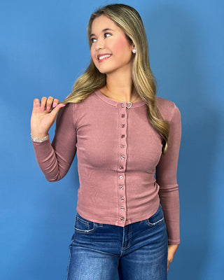 ribbed cotton fabric, functional front buttons, long sleeves, flattering stretch fit