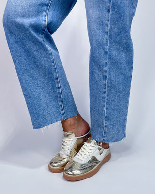 The Paris Barrel Side Seam Detail Crop Jeans