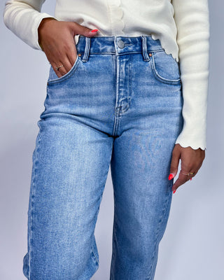 The Paris Barrel Side Seam Detail Crop Jeans