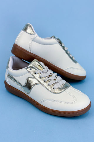 The Cass Sneaker