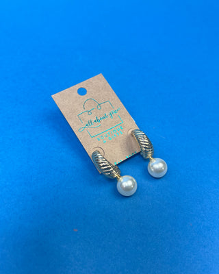 Textured gold hoop earrings with elegant faux pearl drop accents featuring lightweight post-back closures, perfect for everyday wear, weddings, church, office outfits, and special occasions.