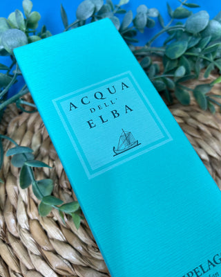 Shop the Acqua dell'Elba Arcipelago Uomo Men's Body Lotion. This luxurious Italian body lotion hydrates skin with a fresh aquatic and woody fragrance.