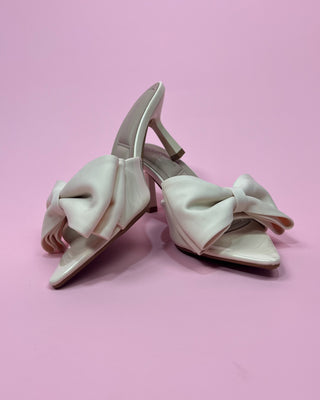 The Mackenzie Ivory Bow Detail Heel