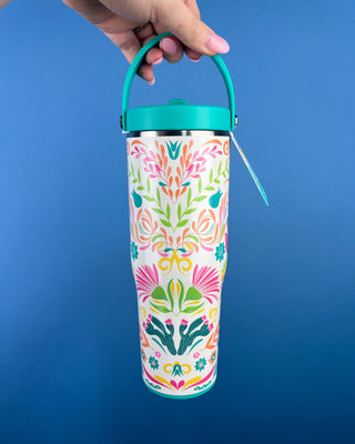 Shop the Swig To-Go Tumbler 30oz featuring a leakproof lid, folding carry handle, reusable straw, and triple insulation for all-day hot or cold drinks.