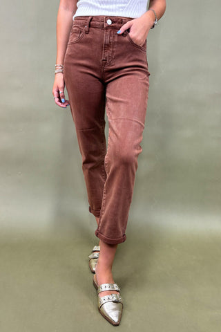 Women’s brown straight-leg jeans with pockets