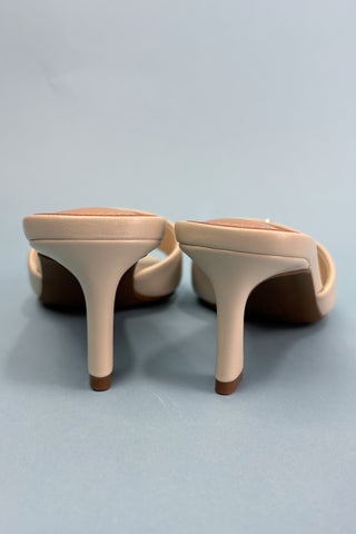 The Leanne Kitten Heel