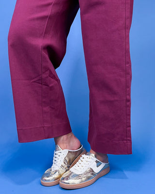 Burgundy Bloom Scallop Pocket HR Jeans