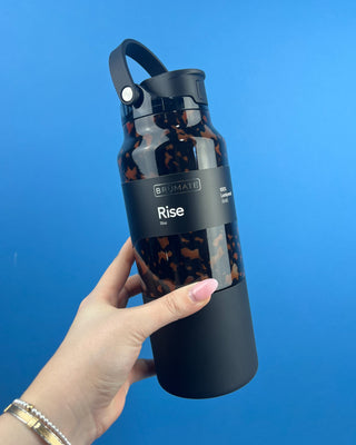 Shop the BrüMate Rise 35oz in Tortoise! This insulated, 100% leakproof water bottle features a 2-in-1 lid, carrying handle, and stylish tortoise finish.