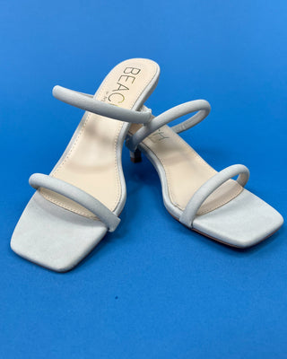 The Daphne Kitten Heel